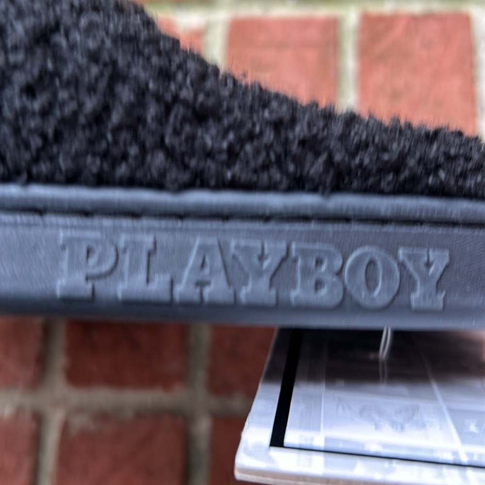 PLAYBOY BUNNY Authentic Black/Red Logo Detailed Memory Foam Men’s Slippers - Picture 3 of 7
